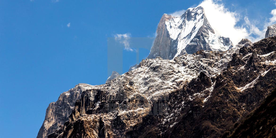 ANNAPURNA BASE CAMP – BAMBOO (2345 M) 6 hrs trek