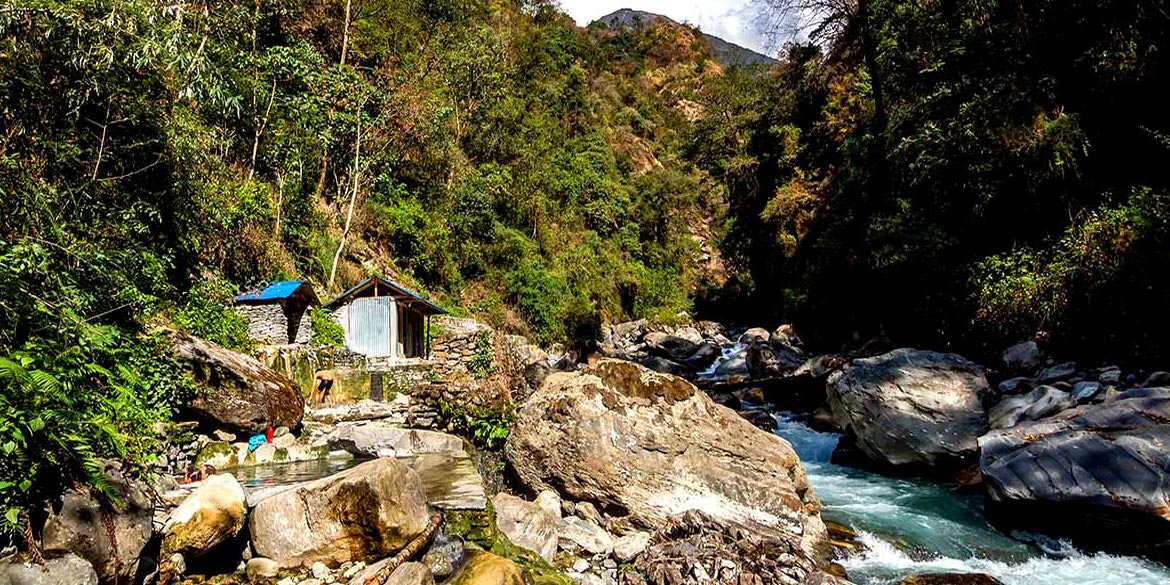 BAMBOO – JHINU DANDA (1760 M) 5 hrs trek