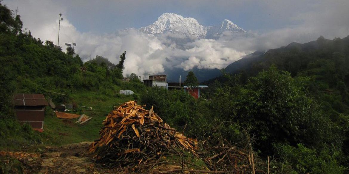 JHINU DANDA – POTHANA (2000 M) 6-7 hrs trek