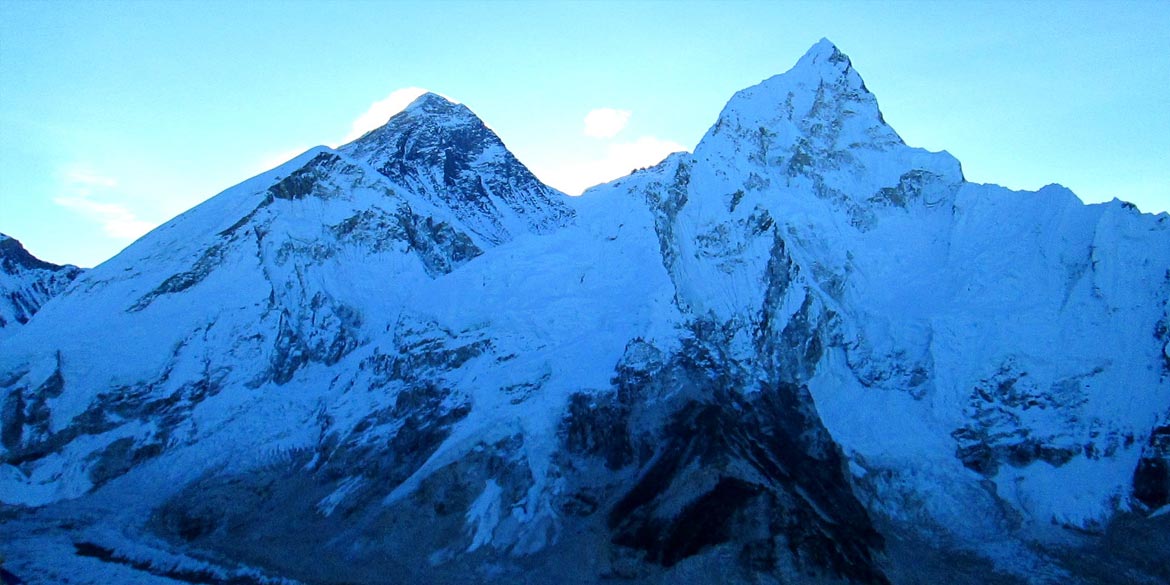 GORAKSHEP – KALA PATTHAR (5545 M) – LOBUCHE (4930 M) 9 hrs trek