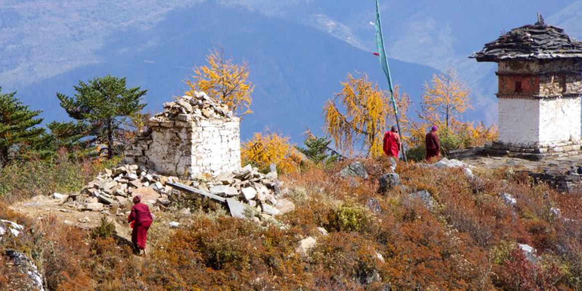 PARO – hike to Kila Nunnery (3 hrs return) & see Haa Valley 