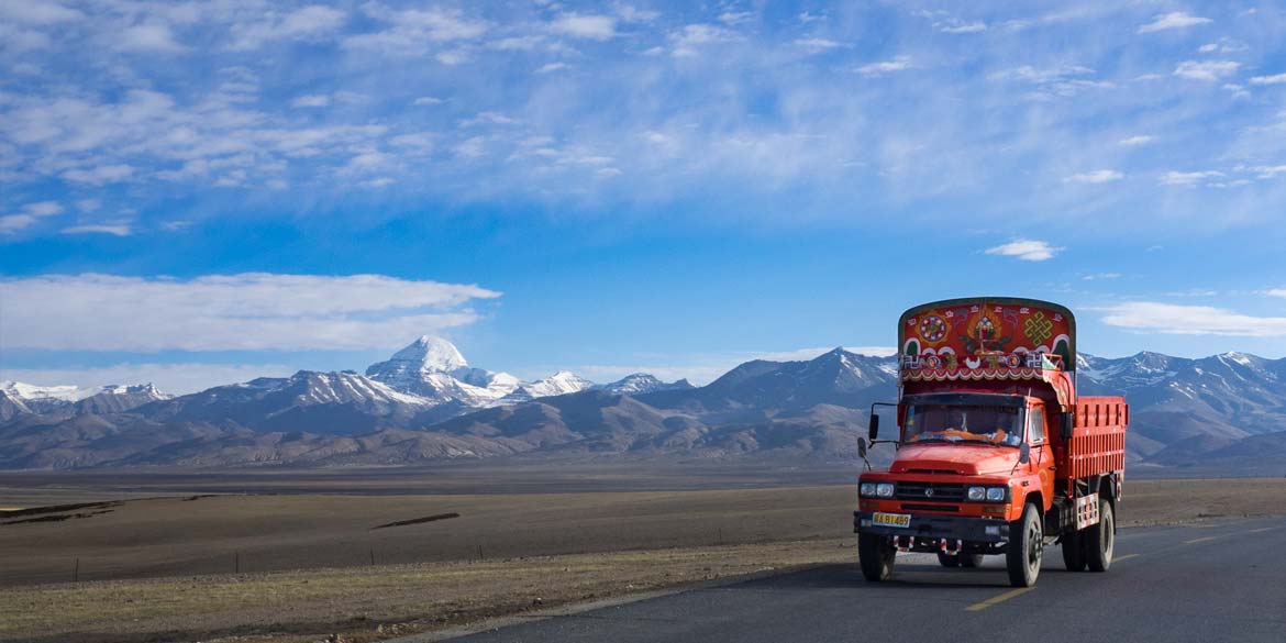 ZHUTULPHUK - End Parikrama near Darchen 9 km / 3 hrs - drive to SAGA 