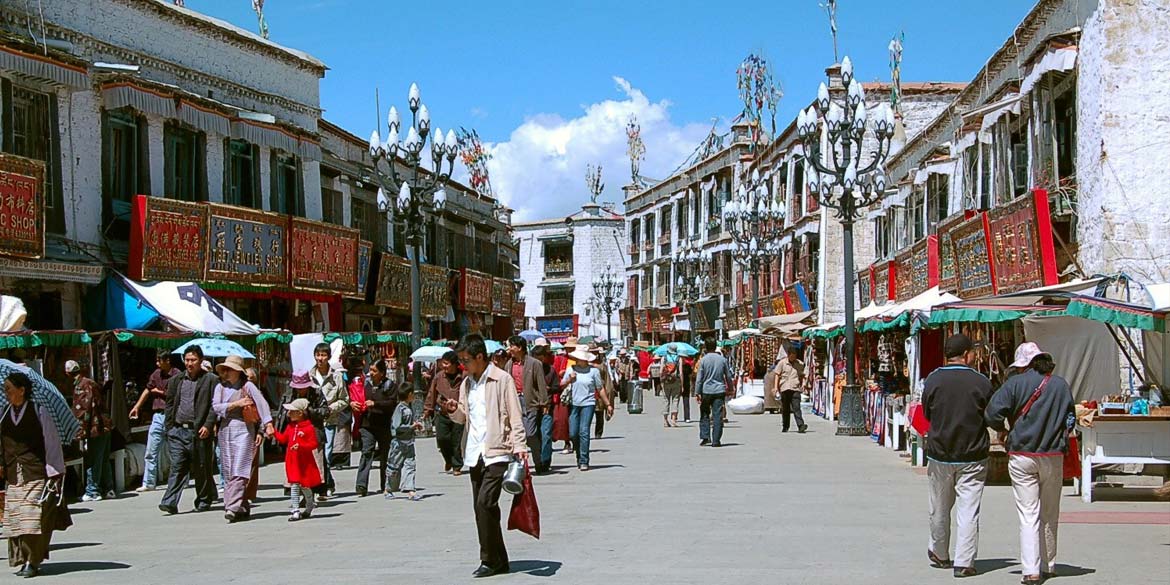 SHIGATSE - LHASA 