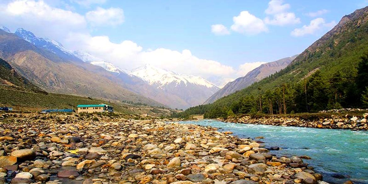 <strong>SANGLA</strong> – visit Chitkul & hike to Nagasthi