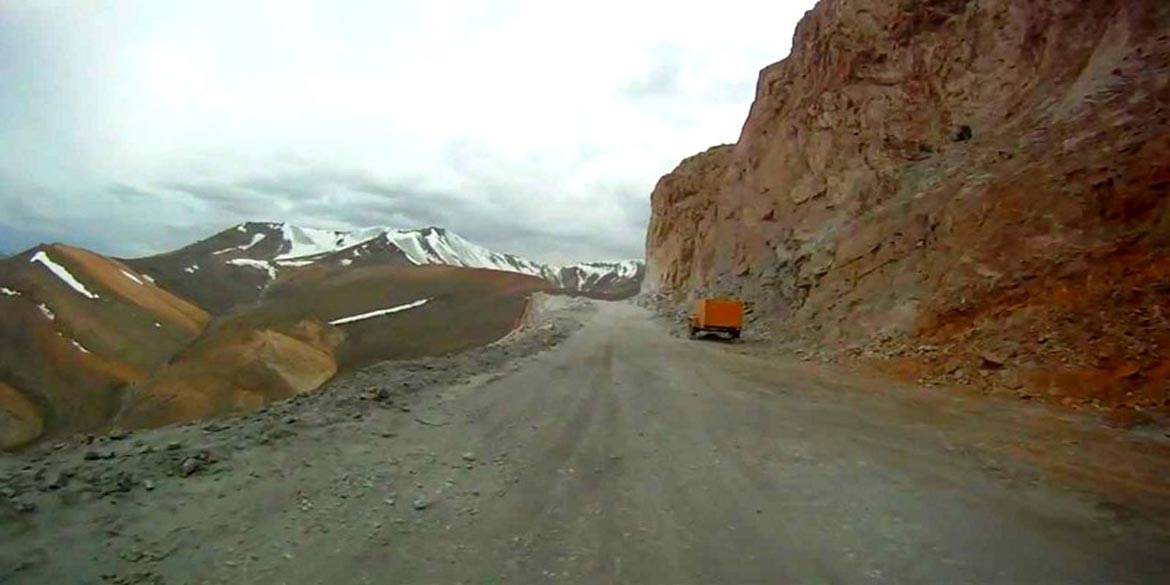 <strong>JISPA - LEH </strong>(3505 m / 11500 ft) 310 km / 10 hrs