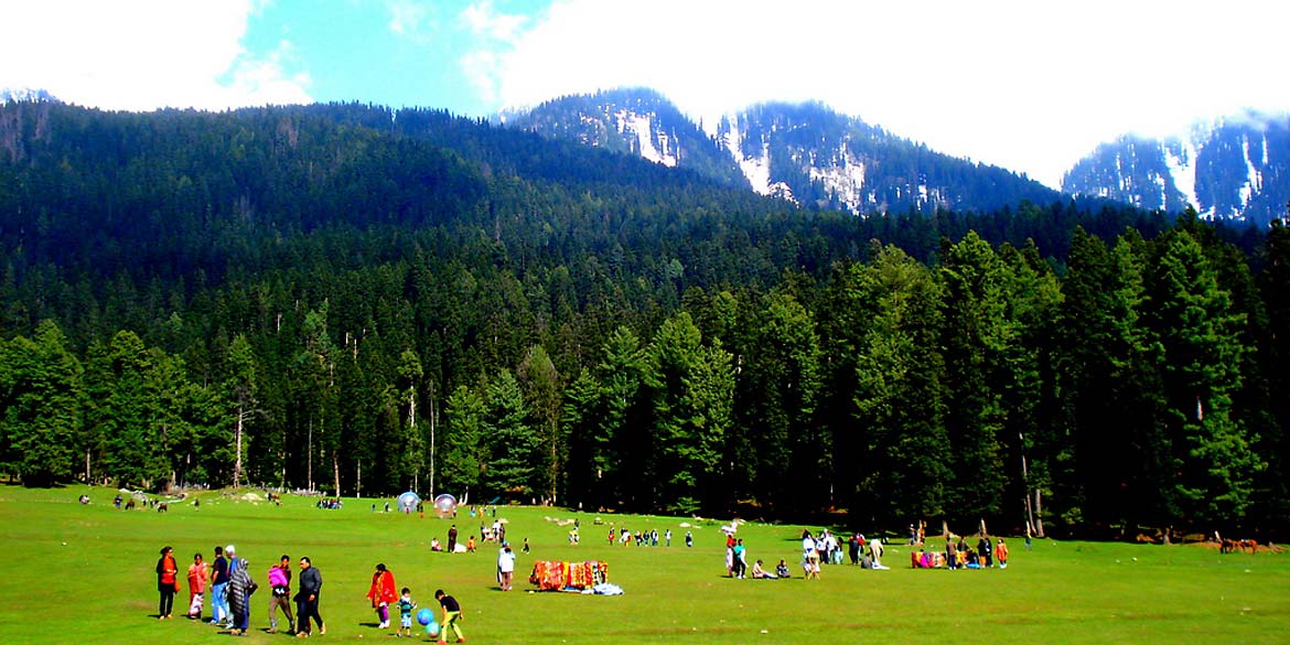 GULMARG – PAHALGAM (2750 M / 9025 ft) 140 km / 4 ½ - 5 hrs 